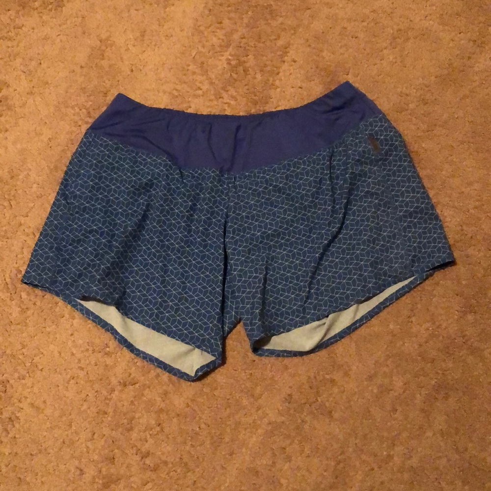 Oiselle Roga Shorts Size 10